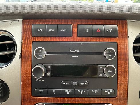 Used 2010 Ford Expedition EL 4WD image 23