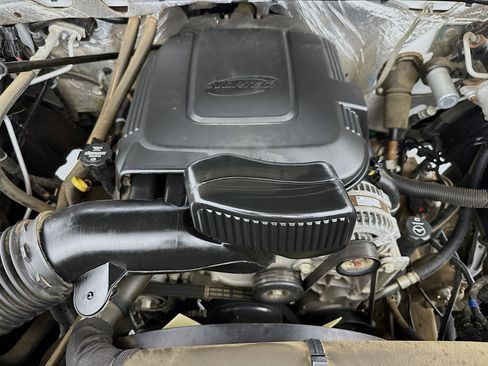 Used 2016 Chevrolet Silverado 2500 W/T image 35