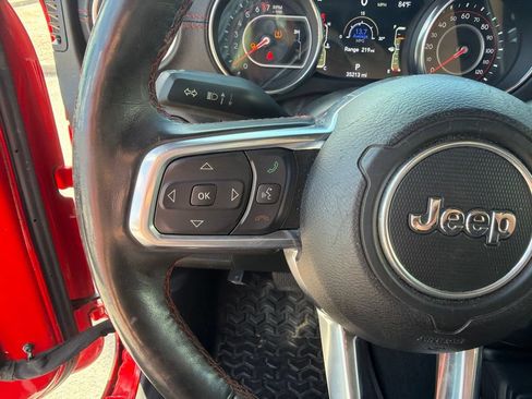 Used 2020 Jeep Gladiator Rubicon AWD/4WD image 23
