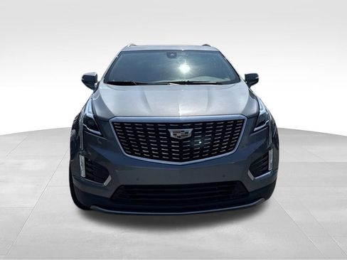 Used 2021 Cadillac XT5 Premium Luxury w/ LPO, Floor Liner Package FWD image 2
