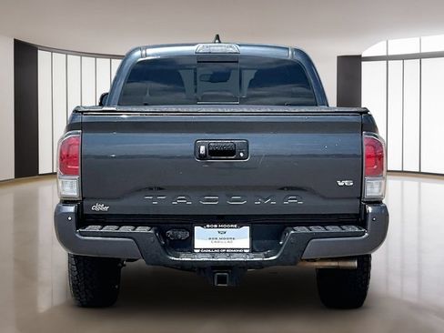 Used 2020 Toyota Tacoma TRD Off-Road w/ Technology Package AWD/4WD image 4