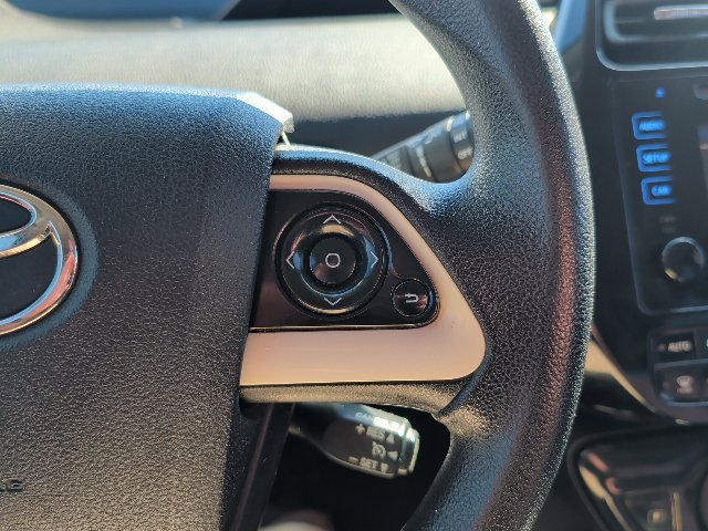 Used 2016 Toyota Prius Two FWD image 5