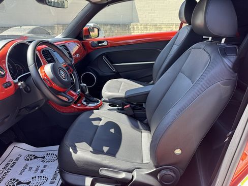 Used 2018 Volkswagen Beetle 2.0T S FWD image 22