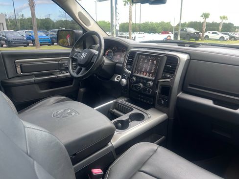 Used 2017 RAM 1500 Sport w/ Black Ram 1500 Sport Group AWD/4WD image 15