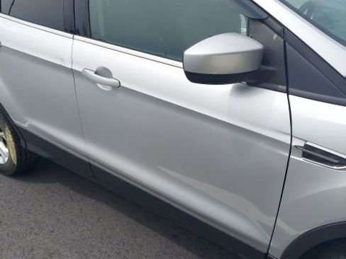 Used 2018 Ford Escape SE image 10