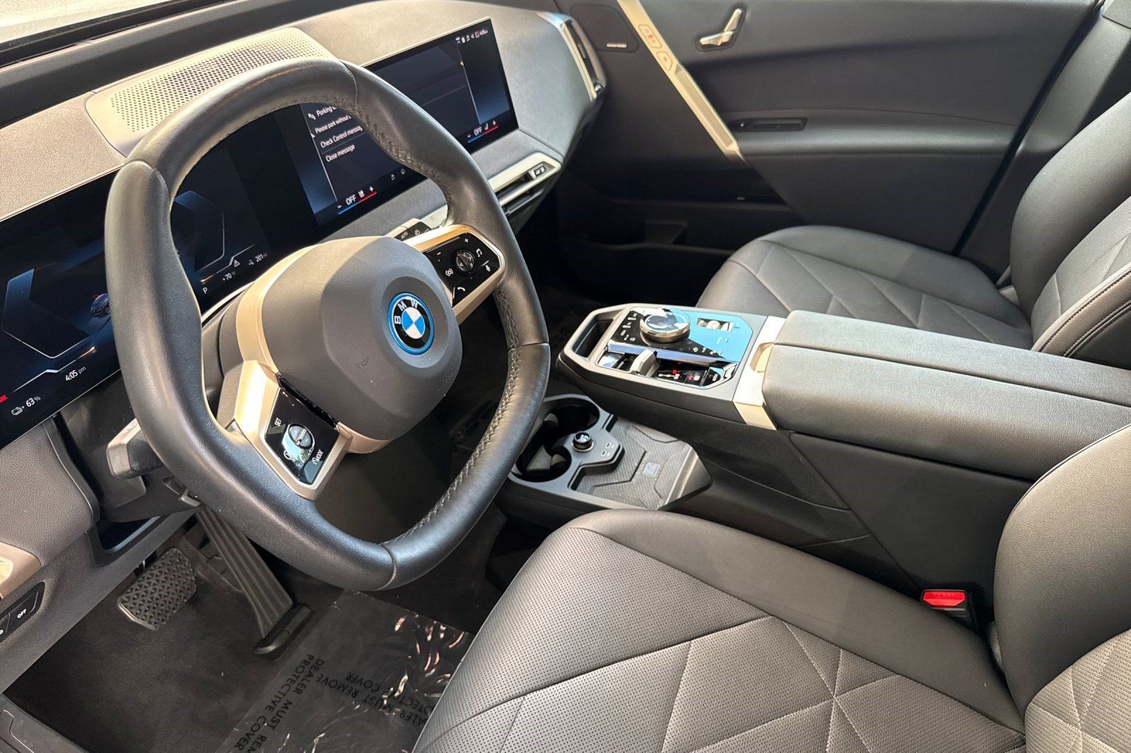 Used 2024 BMW iX xDrive50 w/ Sport Package AWD/4WD image 11