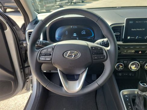 New 2026 Hyundai Venue SEL image 24