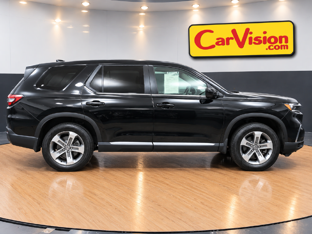 Used 2025 Honda Pilot EX-L image 3