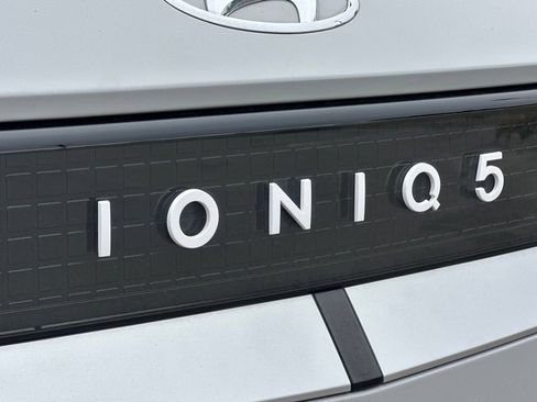 Used 2024 Hyundai Ioniq 5 SEL RWD image 33
