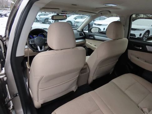 Used 2016 Subaru Outback 2.5i Premium image 14