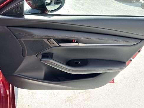 Used 2025 MAZDA MAZDA3 s FWD image 42