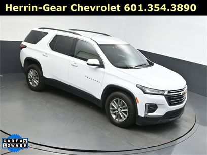 Used 2023 Chevrolet Traverse LT