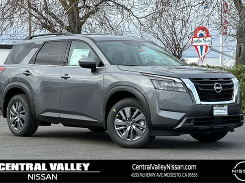 New 2025 Nissan Pathfinder SV image 1