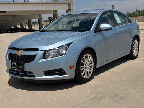 Used 2011 Chevrolet Cruze Eco FWD image 3