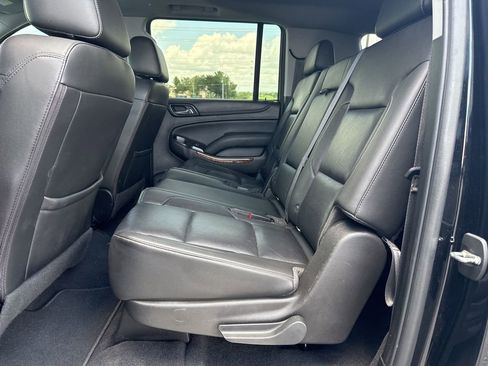 Used 2019 Chevrolet Suburban Premier AWD/4WD image 9