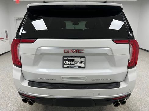 Used 2023 GMC Yukon Denali AWD/4WD image 8