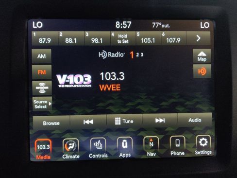 Used 2023 Jeep Cherokee Altitude Lux AWD/4WD image 25