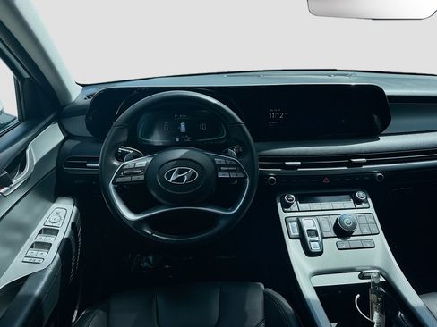 Used 2025 Hyundai Palisade SEL FWD image 18