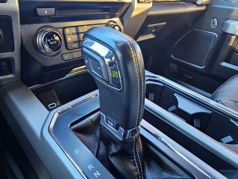 Used 2017 Ford F150 Lariat w/ Equipment Group 502A Luxury image 28