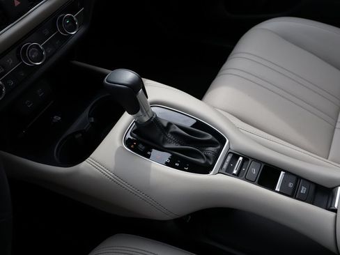 Certified 2026 Honda HR-V EX-L image 23