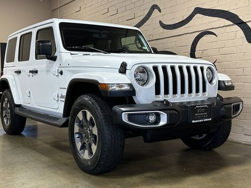 Used 2021 Jeep Wrangler Unlimited Sahara w/ Uconnect 4C Nav & Sound Group image 12