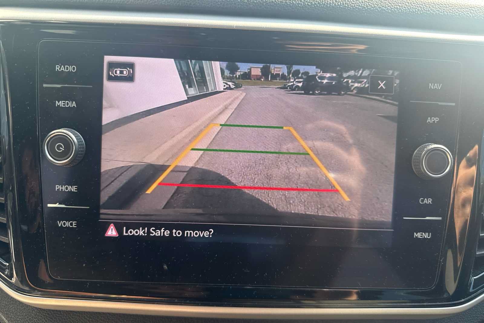 Used 2021 Volkswagen Atlas Cross Sport SEL AWD/4WD image 13