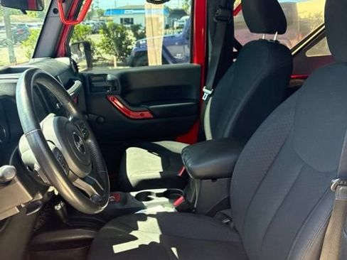 Used 2016 Jeep Wrangler Sport AWD/4WD image 9
