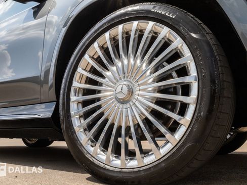 Used 2023 Mercedes-Benz Maybach GLS 600 4MATIC image 21