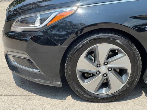 Used 2016 Hyundai Sonata Limited w/ Option Group 02 FWD image 23