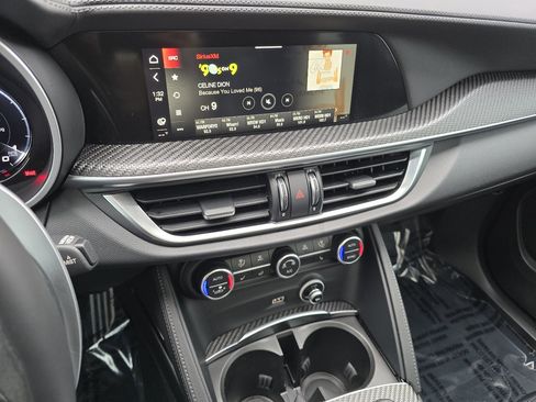 Used 2024 Alfa Romeo Stelvio Quadrifoglio w/ Active Assist Plus Package image 40