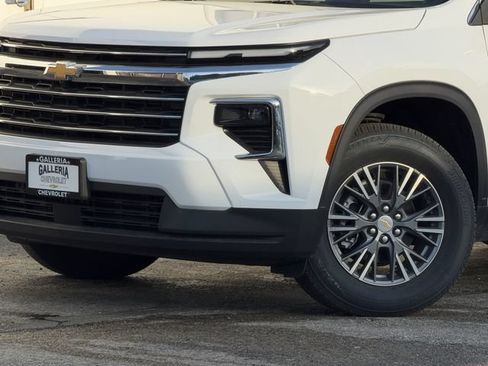New 2026 Chevrolet Traverse LT FWD image 8
