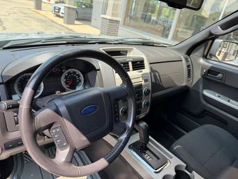 Used 2010 Ford Escape XLT FWD image 11