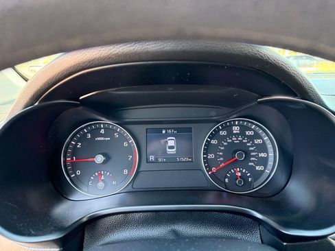 Used 2020 Kia Forte LXS FWD image 29