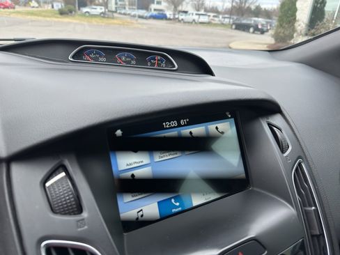 Used 2017 Ford Focus RS image 22