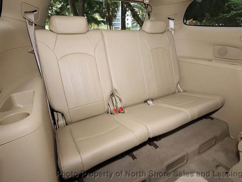 Used 2011 Buick Enclave CXL image 8