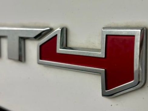 Used 2020 GMC Sierra 1500 AT4 w/ AT4 Premium Package image 11