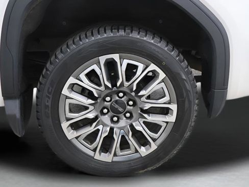 Used 2024 GMC Sierra 1500 Denali Ultimate AWD/4WD image 36