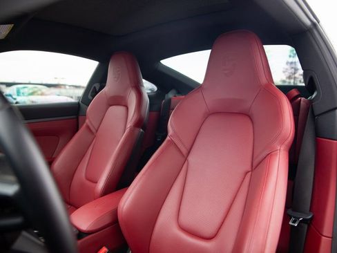 Used 2021 Porsche 911 Carrera S image 5