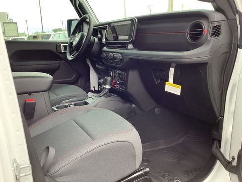 New 2026 Jeep Wrangler Unlimited Rubicon image 35