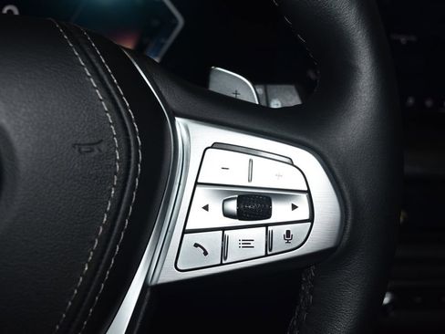 Certified 2025 BMW X7 xDrive40i image 10