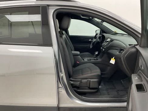 Certified 2023 Chevrolet Equinox RS w/ LPO, Floor Liner Package AWD/4WD image 13