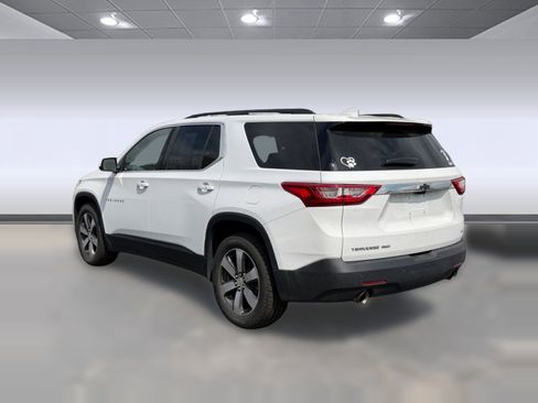 Used 2019 Chevrolet Traverse LT w/ LT Premium Package AWD/4WD image 3