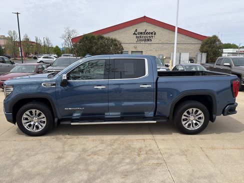 Used 2025 GMC Sierra 1500 Denali w/ Technology Package AWD/4WD image 4