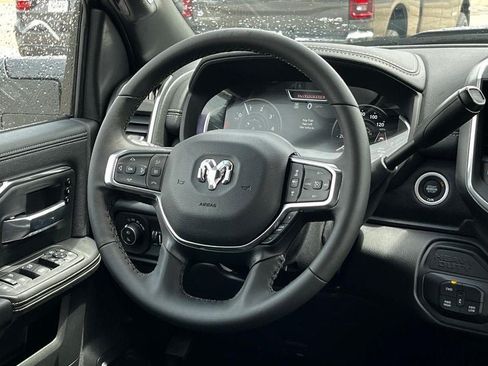 Used 2025 RAM 2500 Laramie AWD/4WD image 6