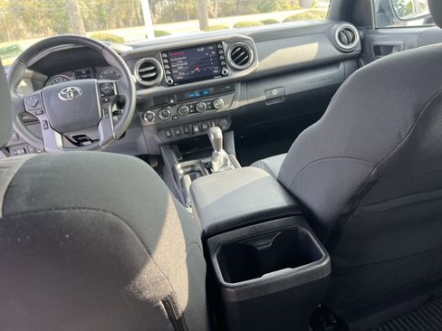 Used 2023 Toyota Tacoma TRD Sport image 31