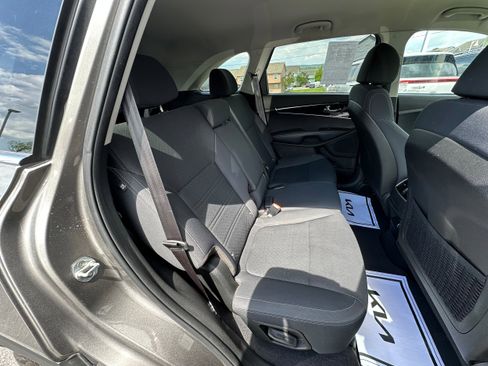 Used 2018 Kia Sorento L FWD image 13