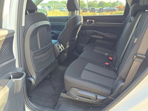 Used 2026 Kia Sorento LX FWD image 10