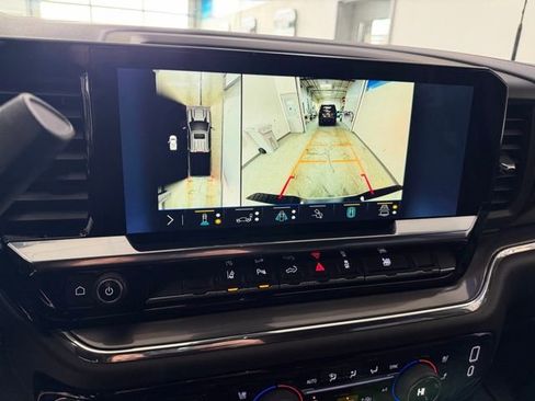 Used 2024 Chevrolet Silverado 2500 High Country image 21