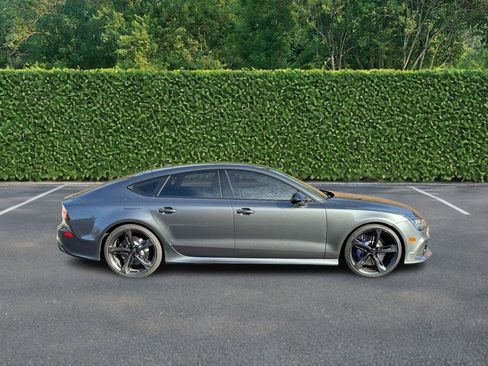 Used 2017 Audi RS 7 Prestige w/ Carbon-Optic Package image 2