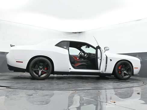 Used 2017 Dodge Challenger SRT Hellcat image 74